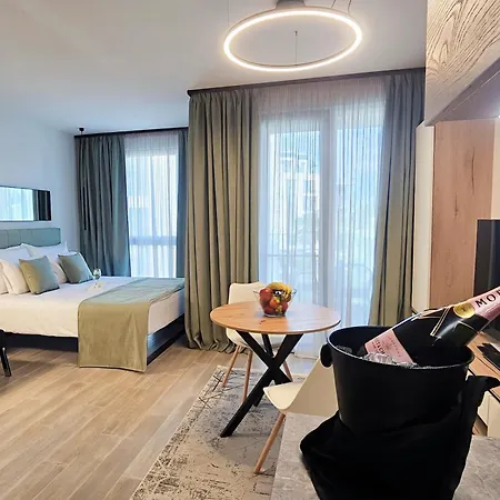 Azur Premium Апартаменты