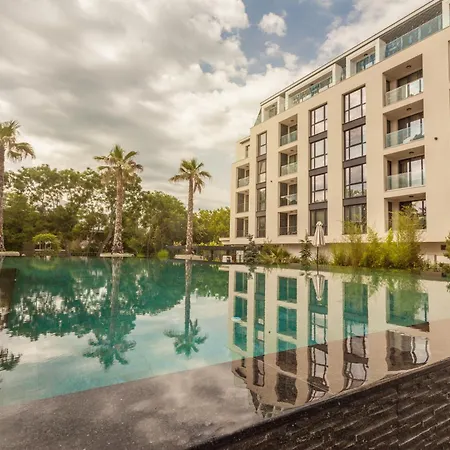 Апартаменты Azur Premium