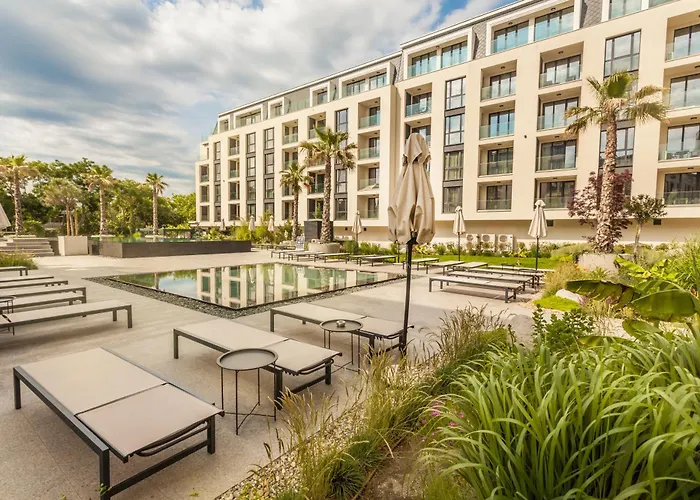 Azur Premium Apartament *