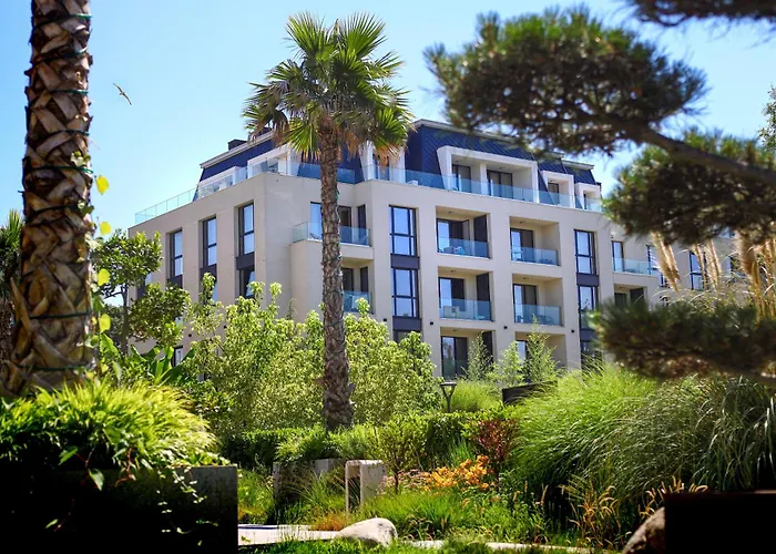 Azur Premium Apartament *